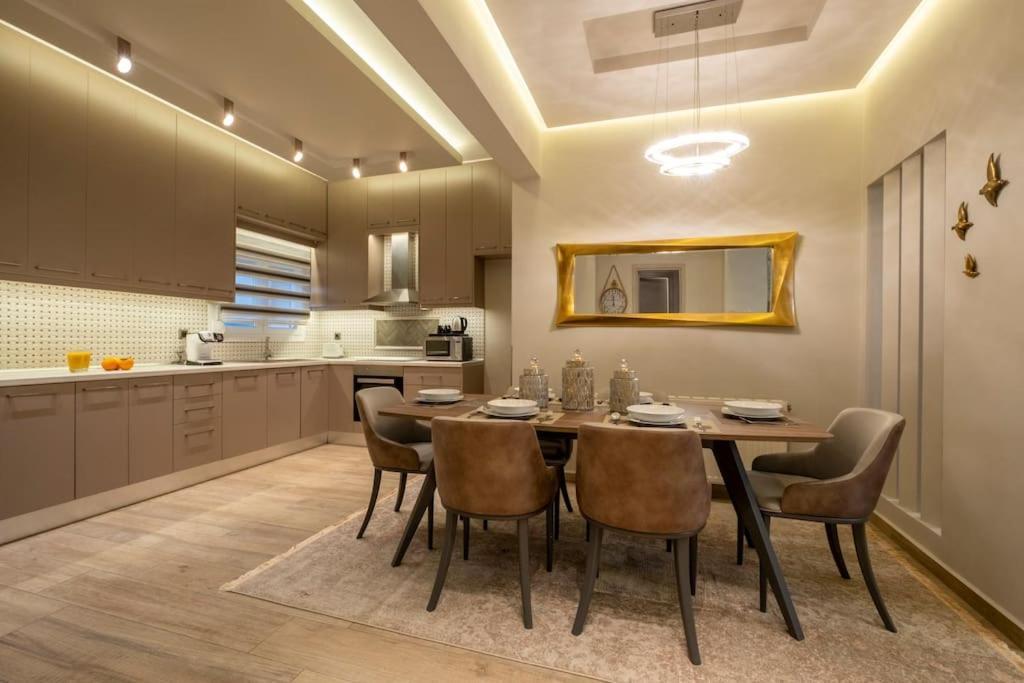 Maison De Luxx A10, Cozy Apartment With Garden In Larissa Exteriör bild